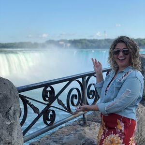 Meet your Posher, Carly